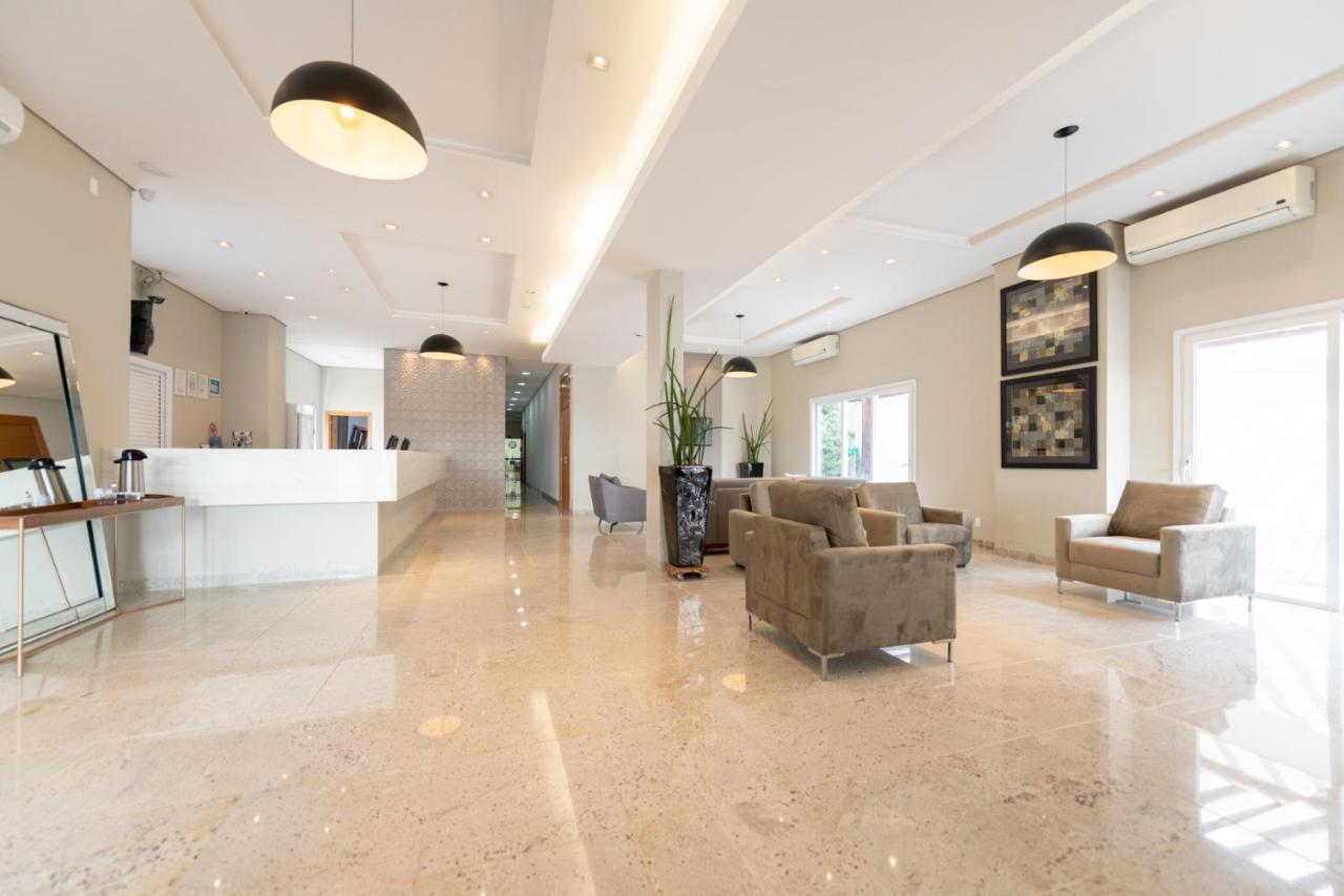 Hotéis próximos ao aeroporto de Cuiabá Hotéis próximos ao aeroporto de Cuiabá